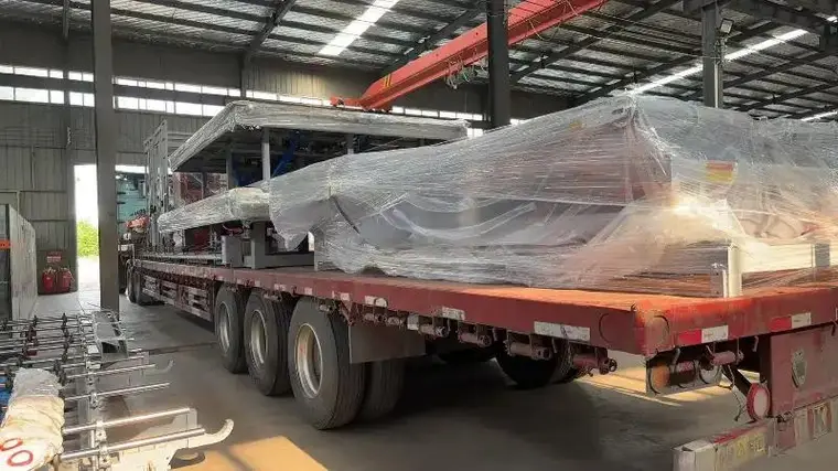 DS-CM4228 Glass Cutting Machine Shipment to Urumqi