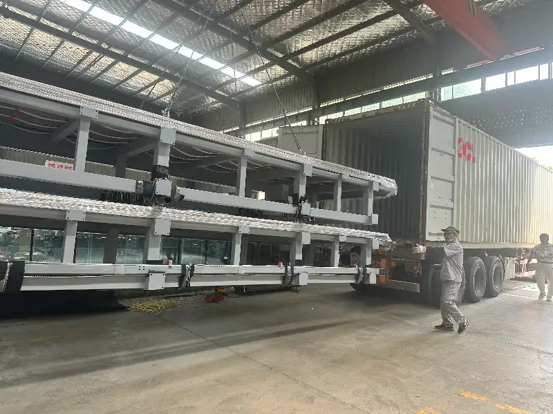 Luoyang Disai Dispatches Four Containers of Equipment to Vietnam