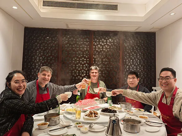Argentine customers came to visit our company